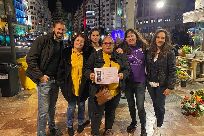 Escape game Valencia, will you survive the failures? - Walking through the old town toward the cathedral