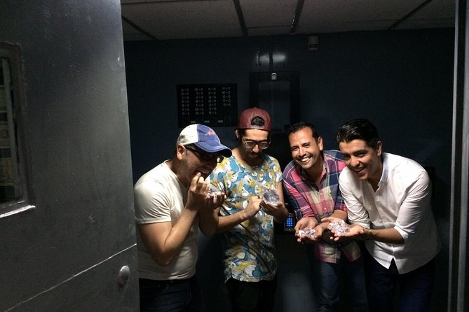 Escape Room in Guadalajara: Central Bank Robbery - Choosing the best start time in Guadalajara