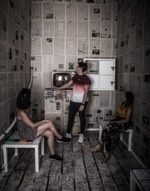 Escape Rooms by PanIQ Room in Budapest - The game master keeps you moving