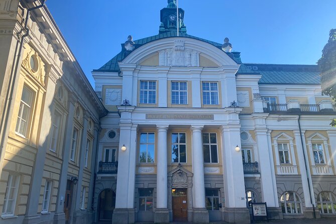 Escape The City Jönköping - City Walk With Puzzles - Who should book the Jönköping Jailbird game?