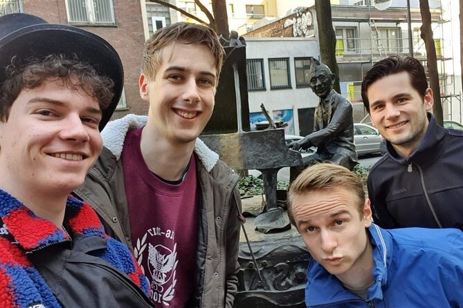 Exciting Murder Mystery - Interactive city walk in Antwerp - A private game for families and friends