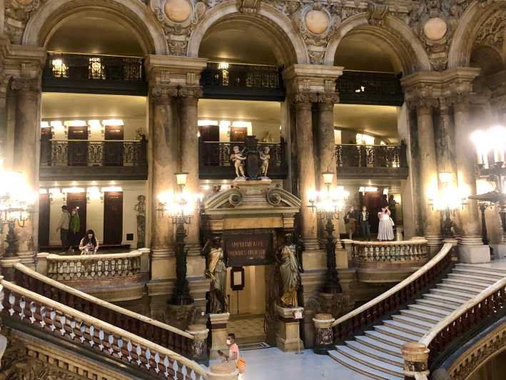 Family-friendly treasure hunt at Opera Garnier - Entering a masterpiece of Parisian theater