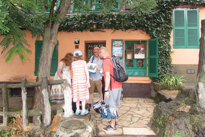 Family Treasure Hunt in Montmartre - Starting Near Anvers and Finding the Easy Way Up