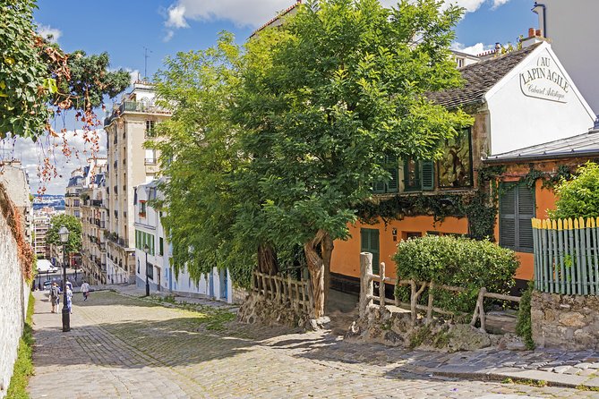 Family Treasure Hunt in Montmartre - Place des Abbesses and the Final Mystery
