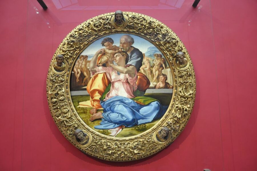 Florence: Uffizi Gallery Private Treasure Hunt for Families - Michelangelo’s Tondo Doni and Caravaggio’s Medusa