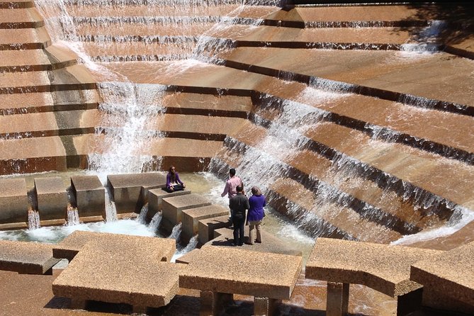 Fort Worth Scavenger Hunt Adventure - Stop 1: Fort Worth and Tarrant County Convention Center
