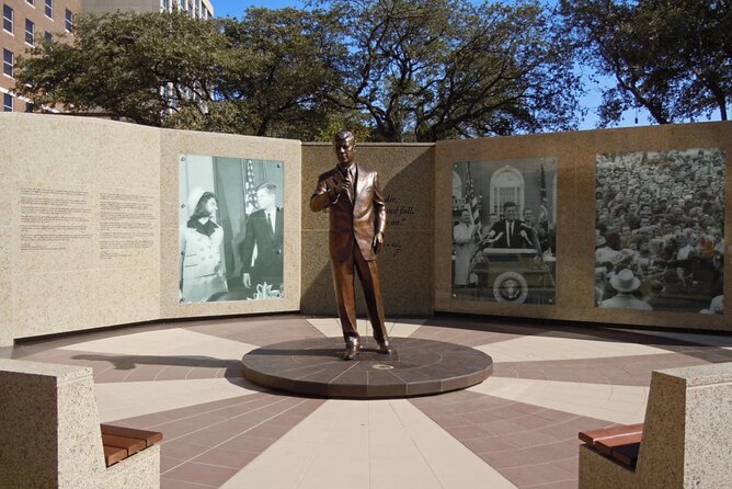 Fort Worth Scavenger Hunt and Sights Self-Guided Adventure - Private format, transport, and participation