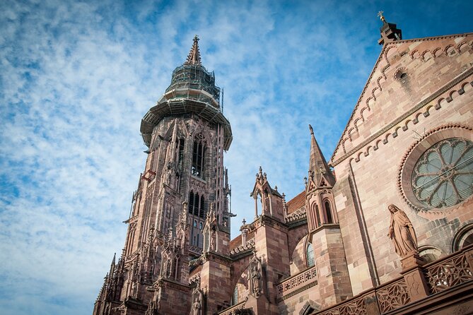 Freiburg Scavenger Hunt and Highlights Self Guided Audio Tour - Historisches Kaufhaus and the suggested finish