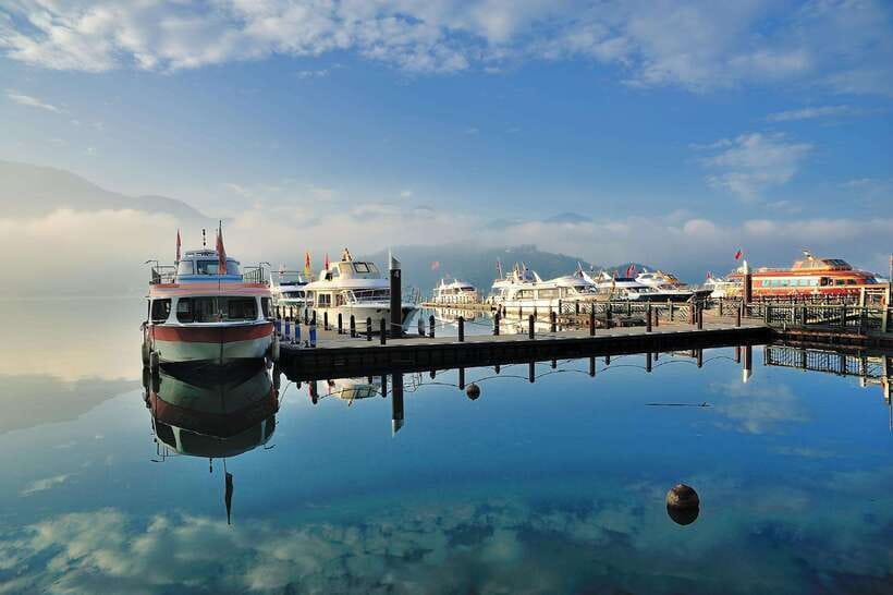From Taipei: 1 Day Sun Moon Lake Private Tour - Wenwu Temple and its strong visual character