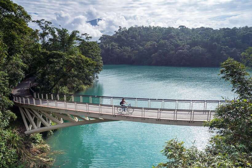 From Taipei: 1 Day Sun Moon Lake Private Tour - Starting early from Taipei City