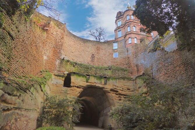 Fun and Flexible Treasure Hunt Around Nottingham with Hidden Gems - Why the private format works for families and teams