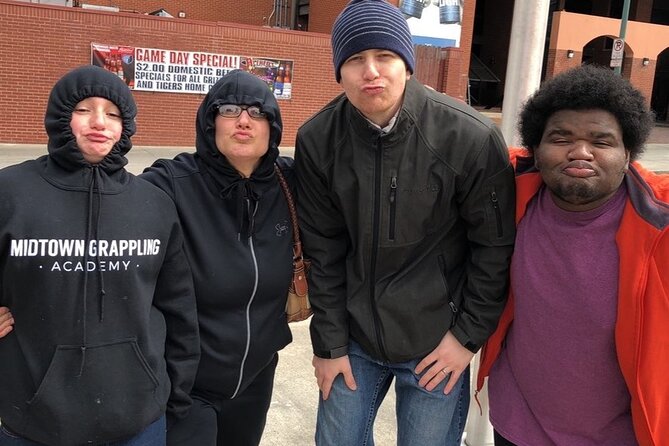 Fun City Scavenger Hunt in Sioux Falls by 3Quest Challenge - The remote host and app support