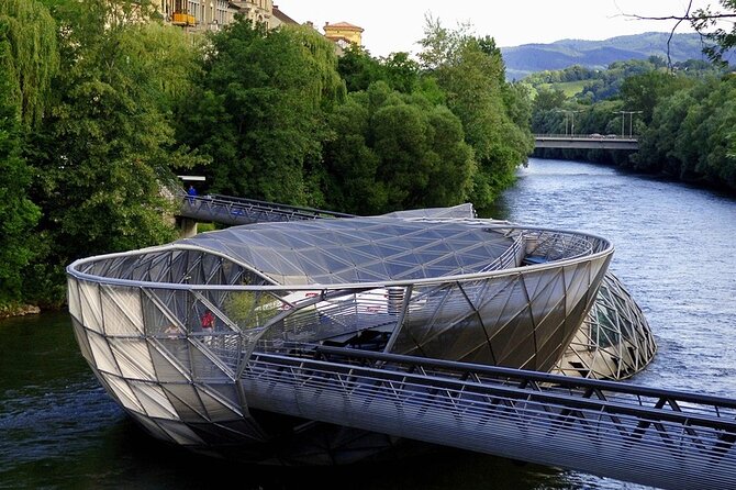 Fun & mobile scavenger hunt through Graz - Starting at Schlossberg and the Uhrturm