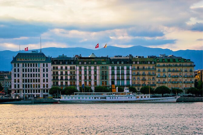 Geneva Scavenger Hunt and Highlights Self Guided Audio Tour - The app, clues, and audio guide