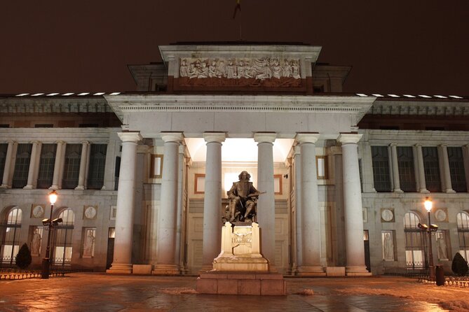 Ghosts of Madrid: Exploration Game and Tour - Starting at the Royal Church of Saint James
