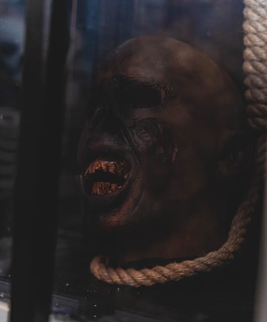 Glasgow: Escape Room The Ghost of Mary Queen of Scots - Your first 10 minutes at eeek! Escape Rooms