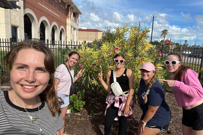Groovy Galveston Scavenger Hunt - Moody Mansion and Galveston’s grand past