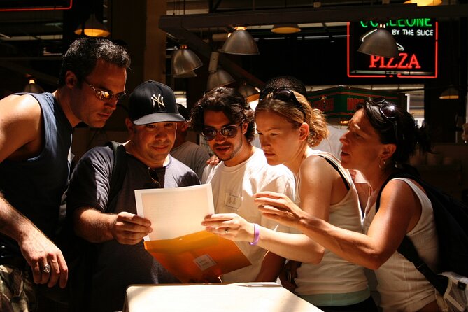 Half Day Small Group Los Angeles Tour and Scavenger Hunt - Hollywood route: famous sights with a puzzle attached