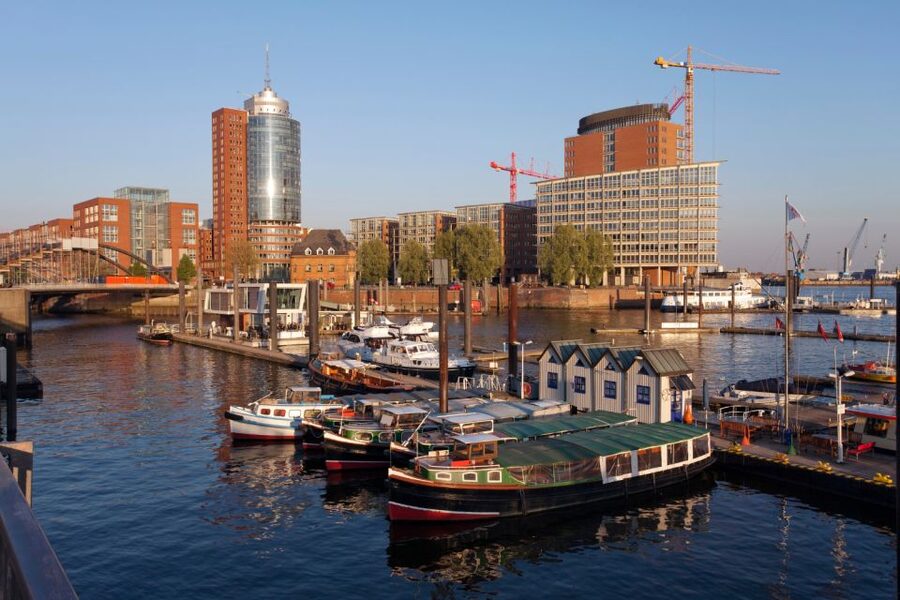 Hamburg: Scavenger Hunt Self-Guided Tour for Children - Practical advice before you start