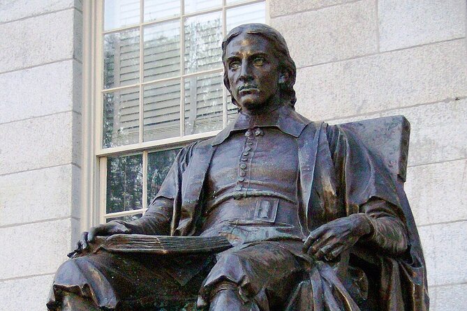 Harvard University Scavenger Hunt and Escape Game - A stolen painting gives Harvard sightseeing a purpose