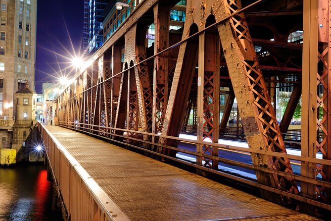 Haunted Chicago Exploration Game and Tour - Starting at the Chicago History Museum