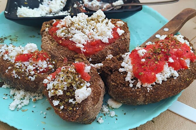 Heraklion Family Treasure Hunt with Food Stop - Heraklion Central Market and Bembo Fountain