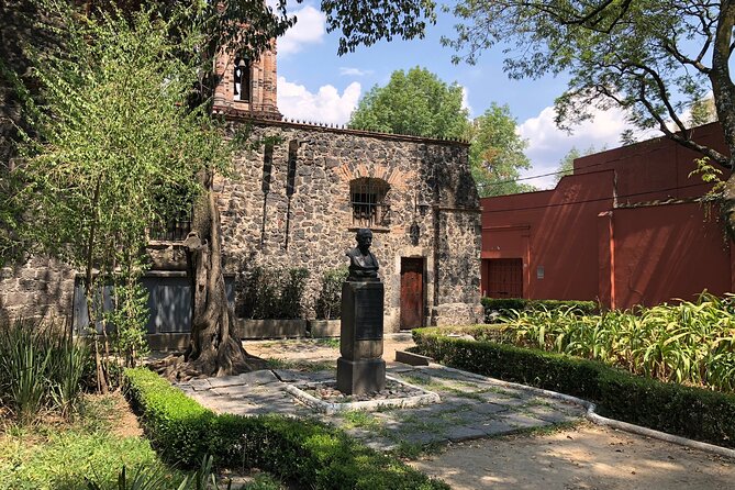 Hidden Gems of Mexico City: Exploration Game and Tour - Tagle Park and the city’s political past