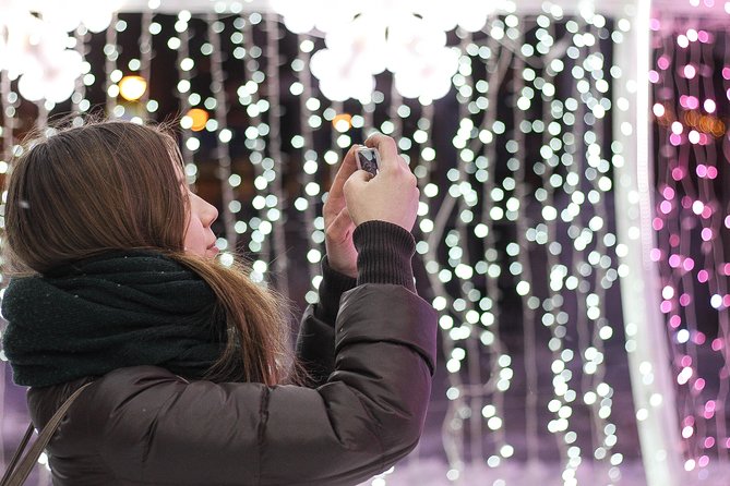 Holiday Scavenger Hunt in Gainesville by Holly Jolly Hunt - Why the private format matters for up to 10 people