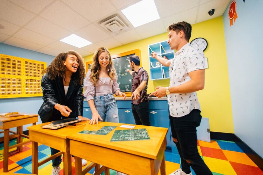 Houston: 1-Hour Escape Room Adventure - Getting to the Store Inside The Galleria