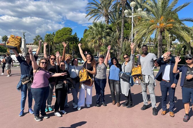 Immersive outdoor escape game in Nice 2h - Riddles that make you look up
