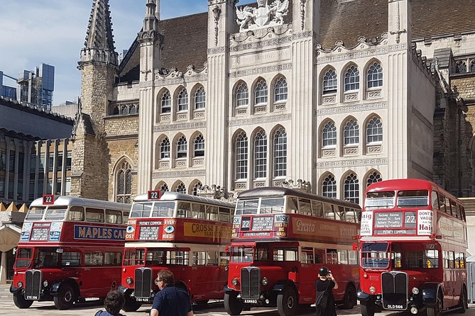 Immersive Treasure Hunt Adventure - City of London's Secrets - Descending into magical ruins