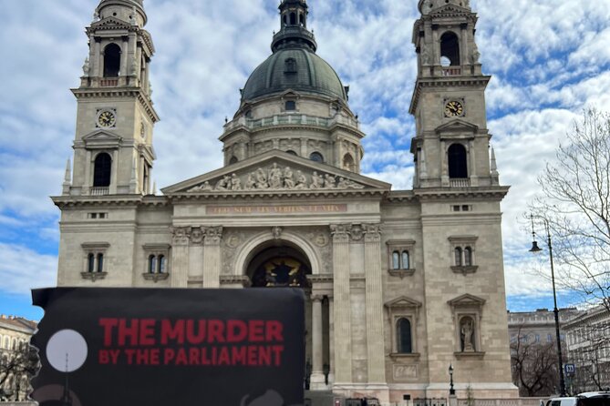 Interactive Mystery Hunt by The Parliament in Budapest - Following clues through the city
