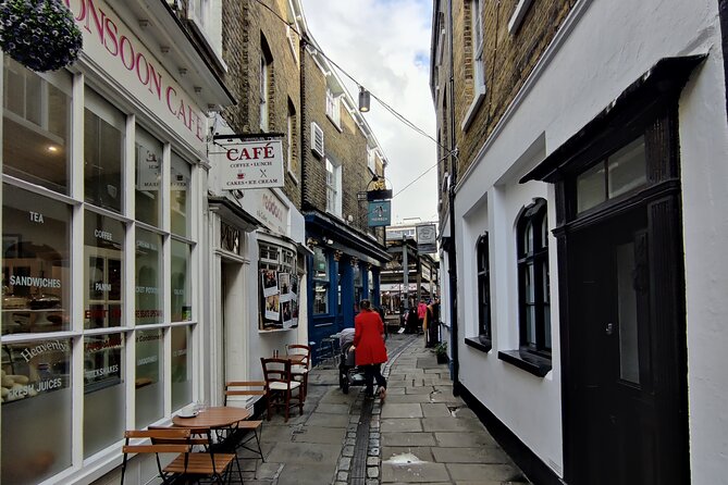 Interactive Treasure Hunt Experience of Greenwich's Secrets - Why the self-guided format works