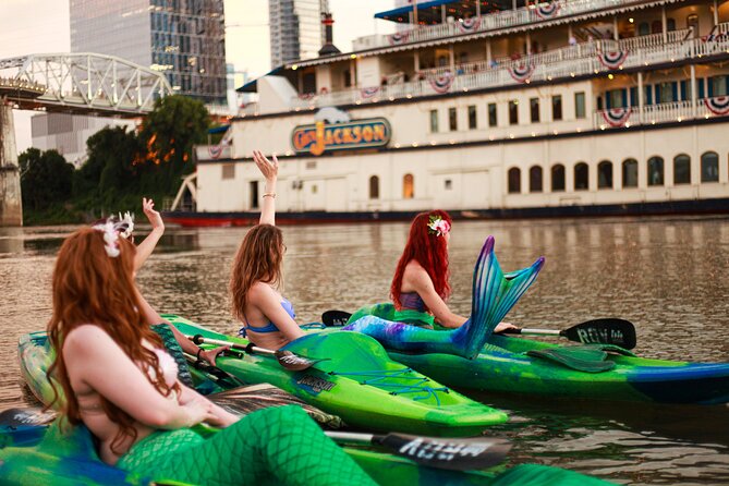 Kayak Scavenger Hunt in Downtown Nashville - Who will enjoy this most