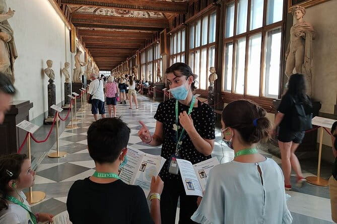 Kids treasure hunt in Uffizi museum Private, timed entry! - Turning the Uffizi into a family game