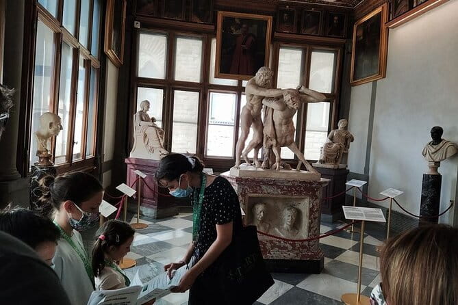 Kids treasure hunt in Uffizi museum Private, timed entry! - What makes this better than a standard museum visit