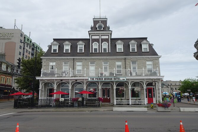 Kingston Self-Guided Walking Tour & Scavenger hunt (updated) - Start at Kingston City Hall and get your bearings