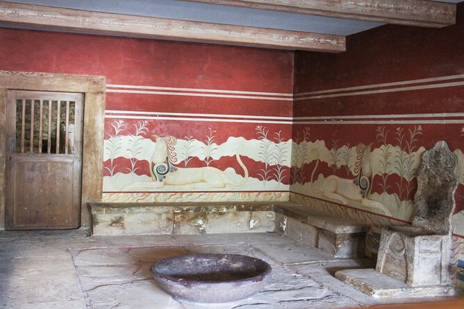 Knossos Palace Self-Guided Treasure Hunt & Tour - What the app adds, and where it falls short