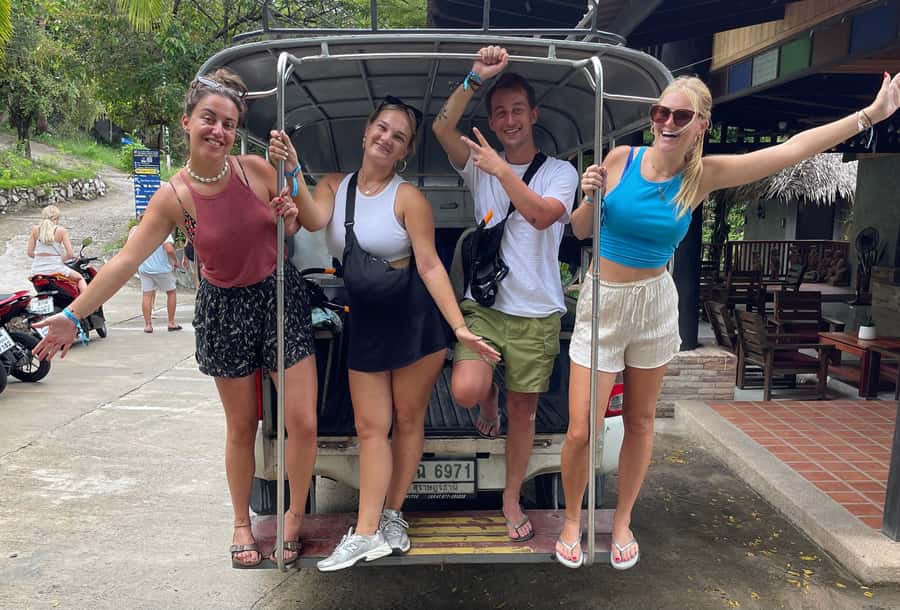 Ko Tao: Puzzle-Solving, Island Adventure, Treasure Hunt - Four beaches and quiet coves along the route