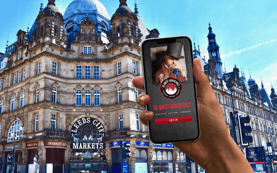 Leeds: City Walking Tour & Exploration Game - Arcades, street art, and the city owl