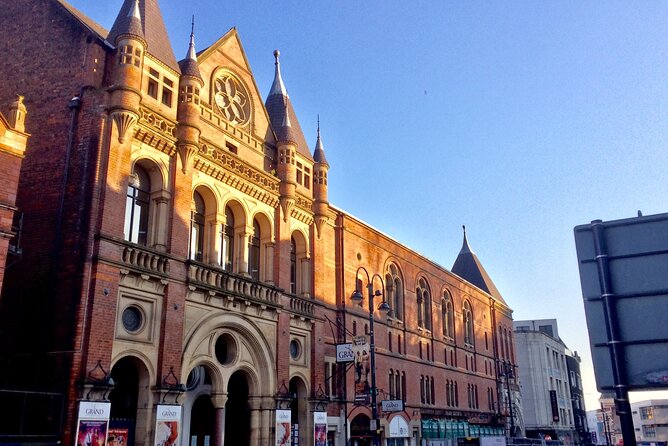 Leeds Scavenger Hunt and Sights Self-Guided Tour - How the app-led clues work