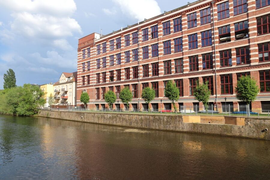 Leipzig: Scavenger Hunt Self-Guided Tour - The stilt house and Karl-Heine-Kanal