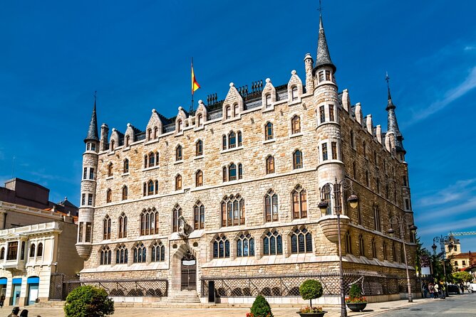León Scavenger Hunt and Sights Self-Guided Tour - Is $10.48 good value for two hours?