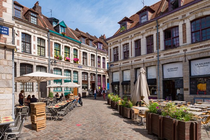 Lille Scavenger Hunt and City Highlights Walking Tour - Key points at a glance