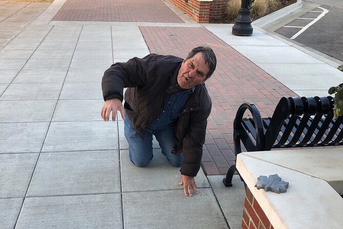 Lincoln Scavenger Hunt by Zombie Scavengers - Why the private group format helps