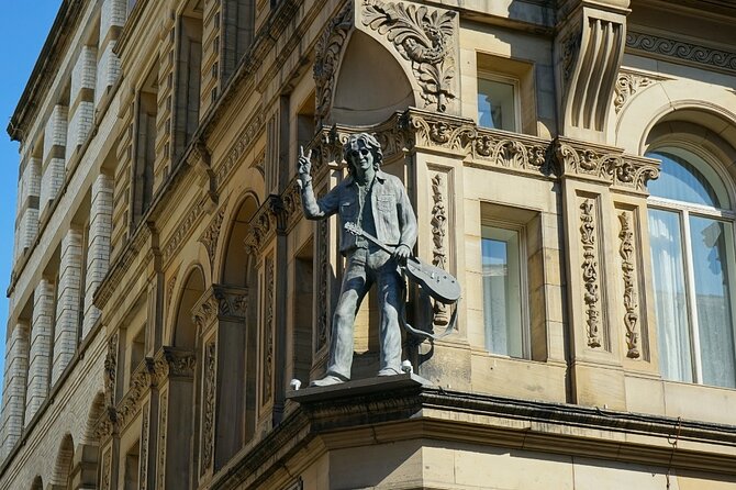 Liverpool Quest: Self Guided City Walk & Immersive Treasure Hunt - Ghost Stories, War Efforts, and Small Details