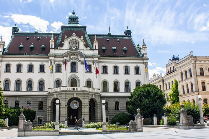 Ljubljana Scavenger Hunt and Highlights Self Guided Audio Tour - Central Market and choosing your finish