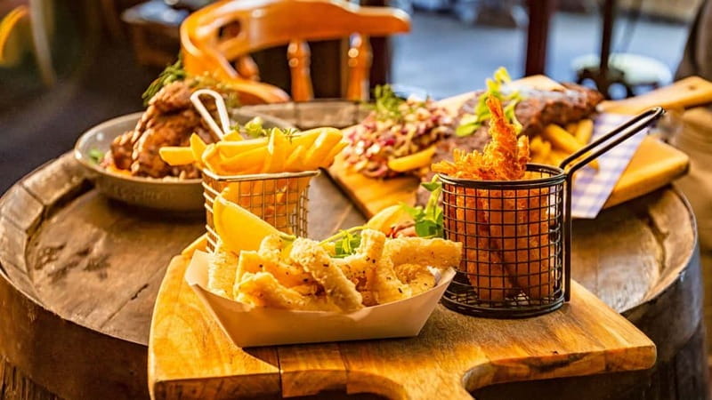 London: British Food Treasure Hunt With Gourmaze - Key points at a glance
