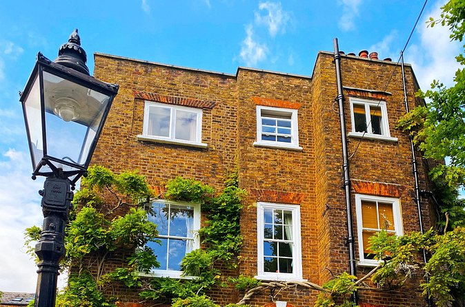 London's Hampstead: A vibrant village voyage city game - Who will enjoy this most