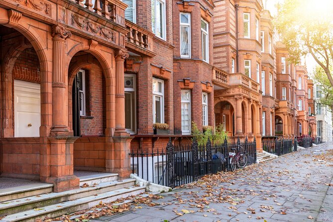 London Scavenger Hunt and Highlights Self-Guided Tour - The route is not perfectly linear